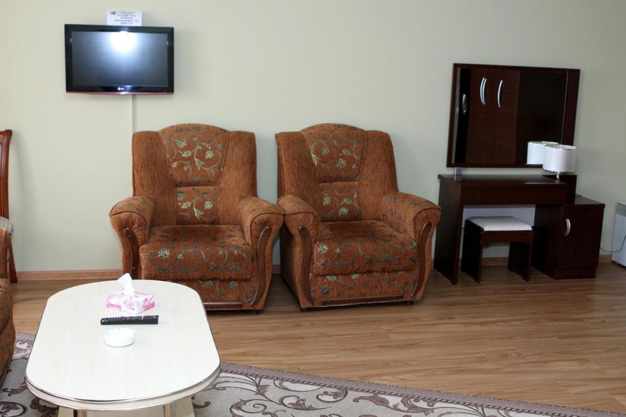 Golden Apricot Bed & Breakfast Gyumri Exterior photo